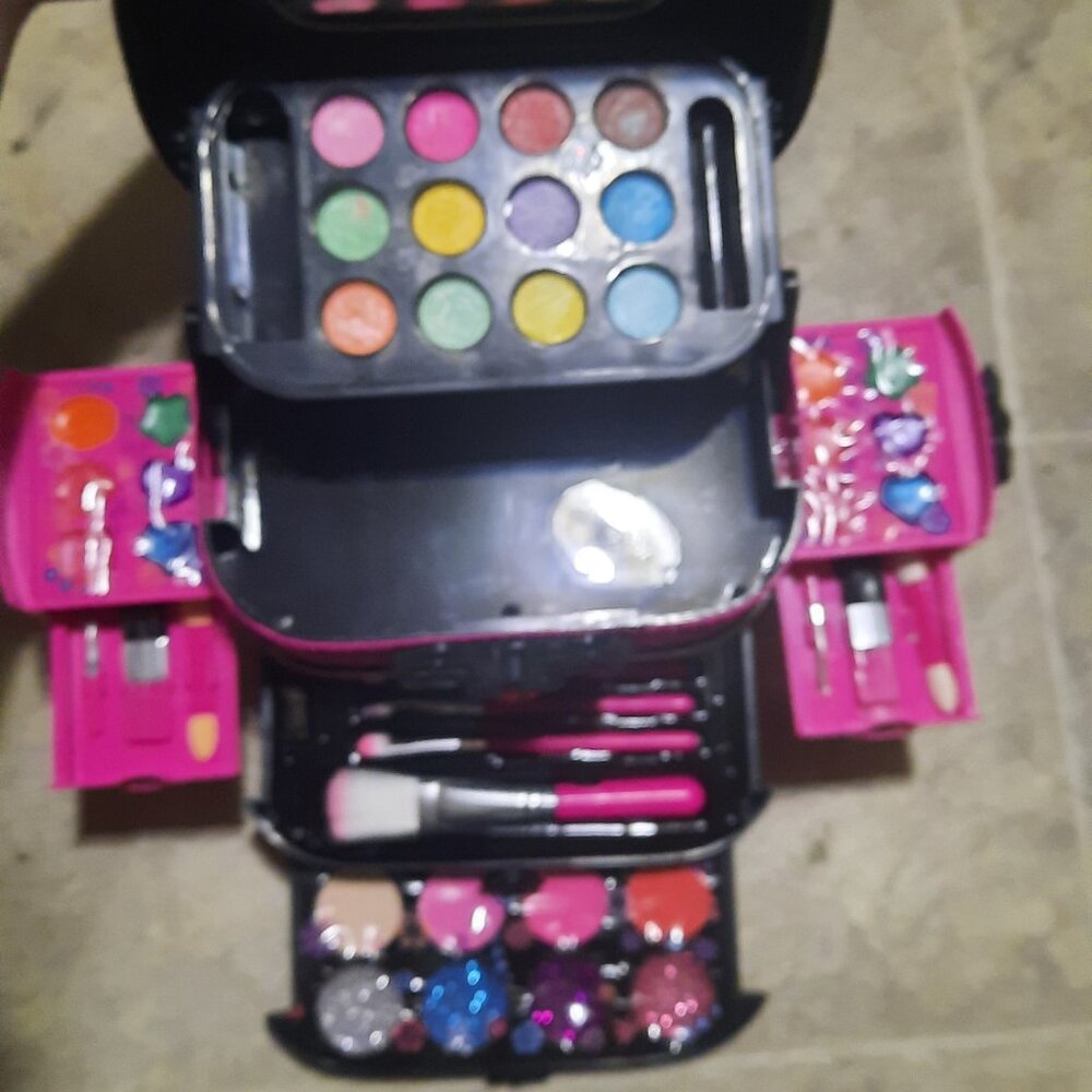 Make Up set - Picture 9 of 12